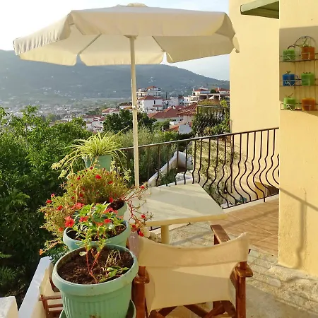 Marchie's Place - Spacious One Bedroom For Rent On Island Апартаменты *