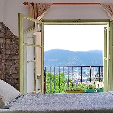 Marchie's Place - Spacious One Bedroom For Rent On Island Апартаменты