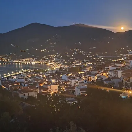 Marchie's Place - Spacious One Bedroom For Rent On Island Skopelos